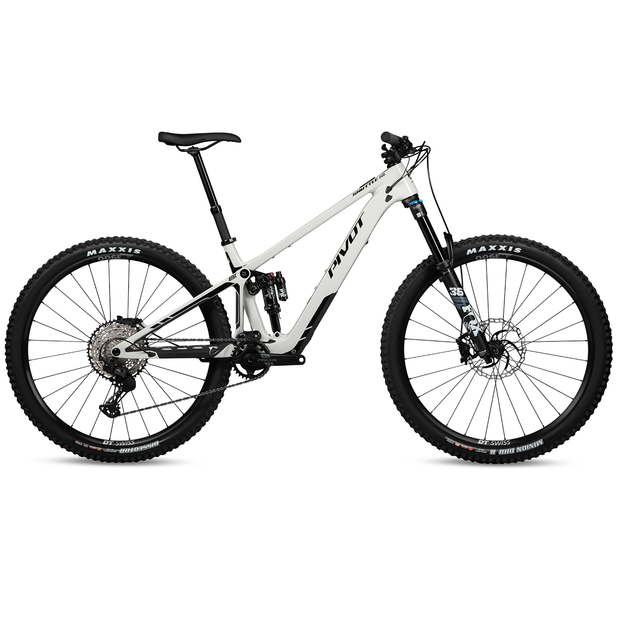 Pivot Shuttle SL Ride SLX/XT, white, full view.