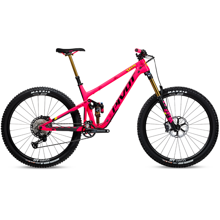 2024 Pivot Switchblade Pink Talon 29 Pro XT/XTR — Carbon Wheels, full view.