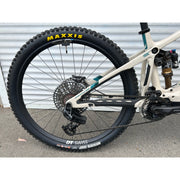 2024 Pivot Shuttle AM Pro X0 Eagle w/ Alloy Wheels - DEMO, Rear Triangle and Rear Wheel Drive-Side