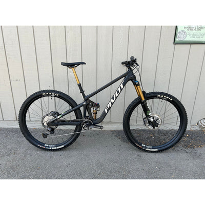 2024 Pivot Switchblade 29 PRO XT/XTR, Alloy Wheels - DEMO, Full View Drive Side