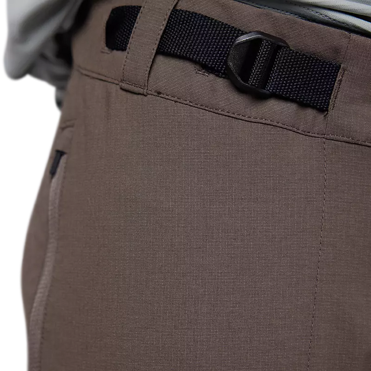 Fox Ranger Pant, dirt brown, belt loop view.