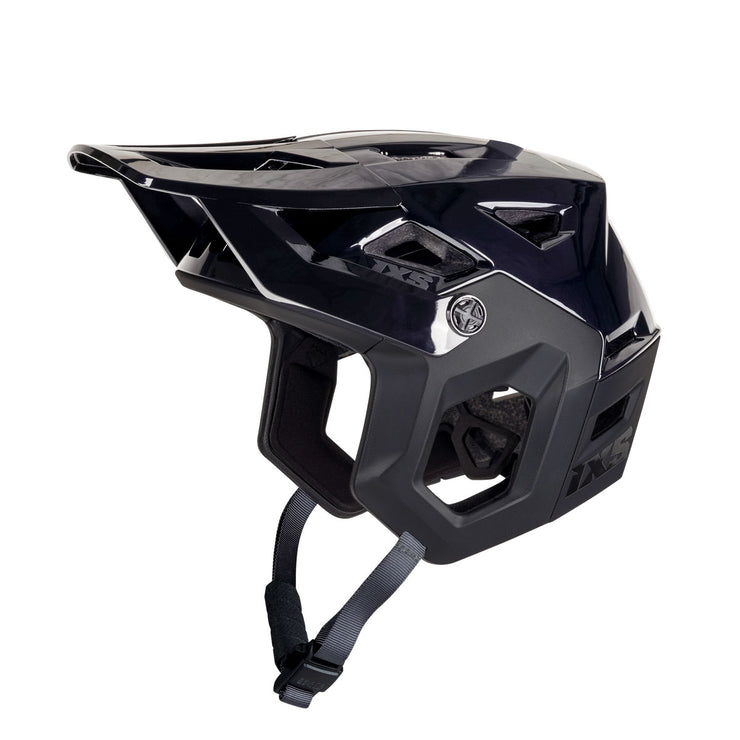 IXS Trigger X MIPS Helmet, full view.