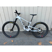 2024 Santa Cruz Heckler SL 1 CC MX X0 AXS RSV Matte Silver Medium USED, non-drive side view.