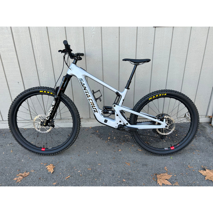 2024 Santa Cruz Heckler SL 1 CC MX X0 AXS RSV Matte Silver Medium USED, non-drive side view.