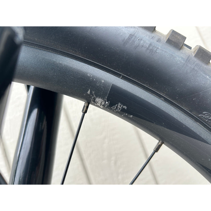 Giant Trance 29 2 Large - DEMO, Front Wheel Blemish Non Drive-Side (3)