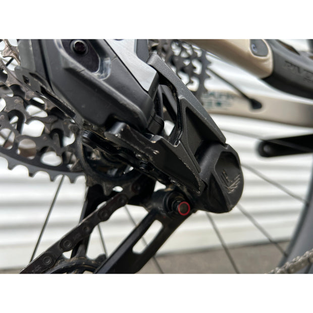 2024 Pivot Shuttle AM Pro X0 Eagle w/ Alloy Wheels - DEMO, Mid-Derailleur Blemish Close-up Drive-Side
