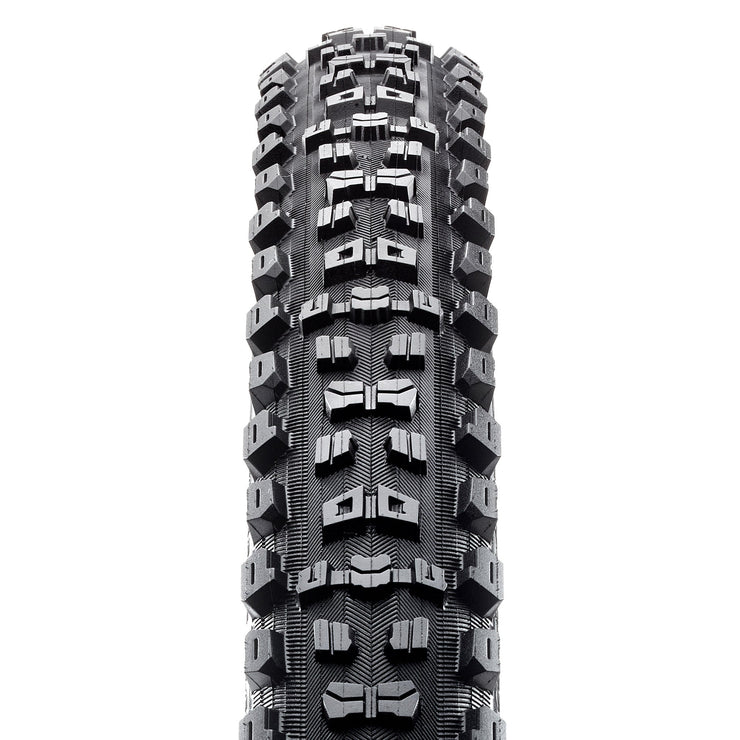 Maxxis Aggressor 29 x 2.5 DC/EXO/TR, tread view.