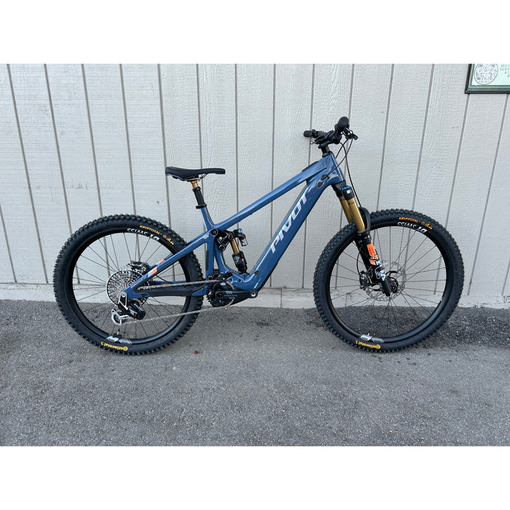 2025 Pivot Shuttle LT Team XX w/Mixed Carbon Wheels, blue scrub jay, BLEM, full view.