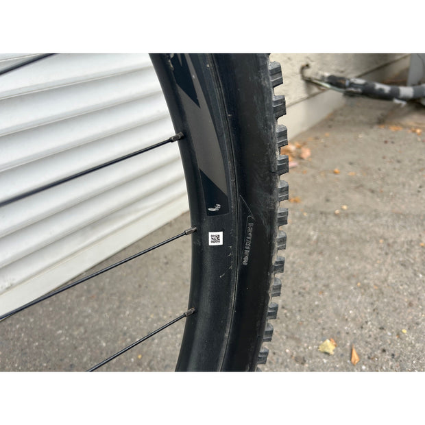 Giant Trance 29 2 Small - DEMO, Front Wheel Blemish Drive-Side