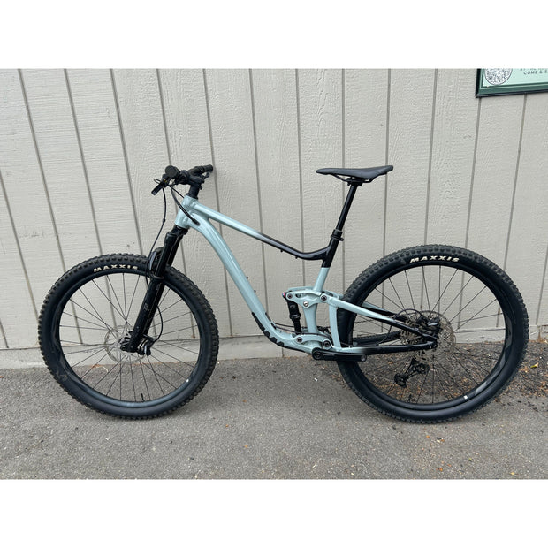 Giant Trance 29 2 Large - DEMO, Full View Non Drive-Side